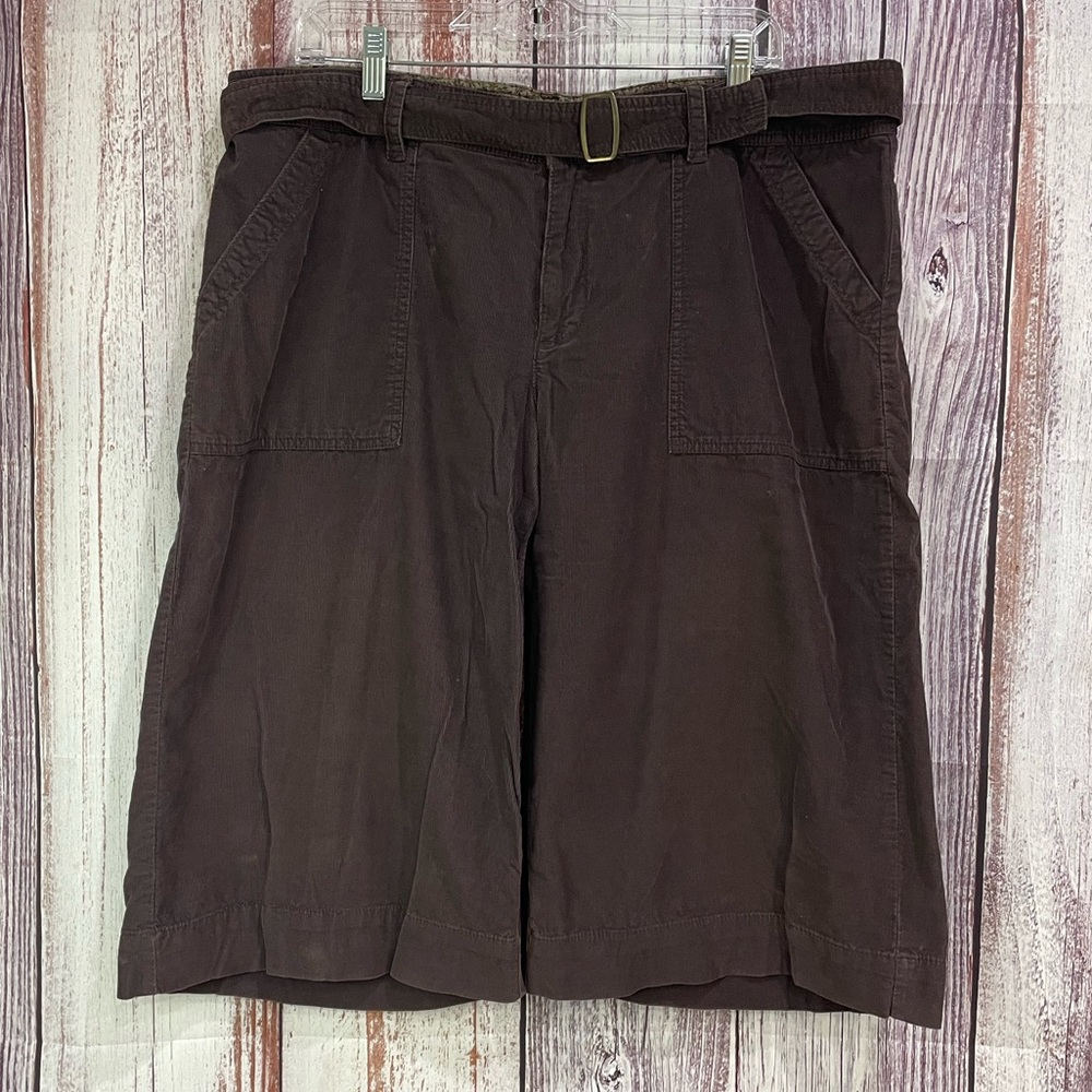 Old Navy Low Rise Brown Corduroy Long Shorts Women's Size 16  #5045
